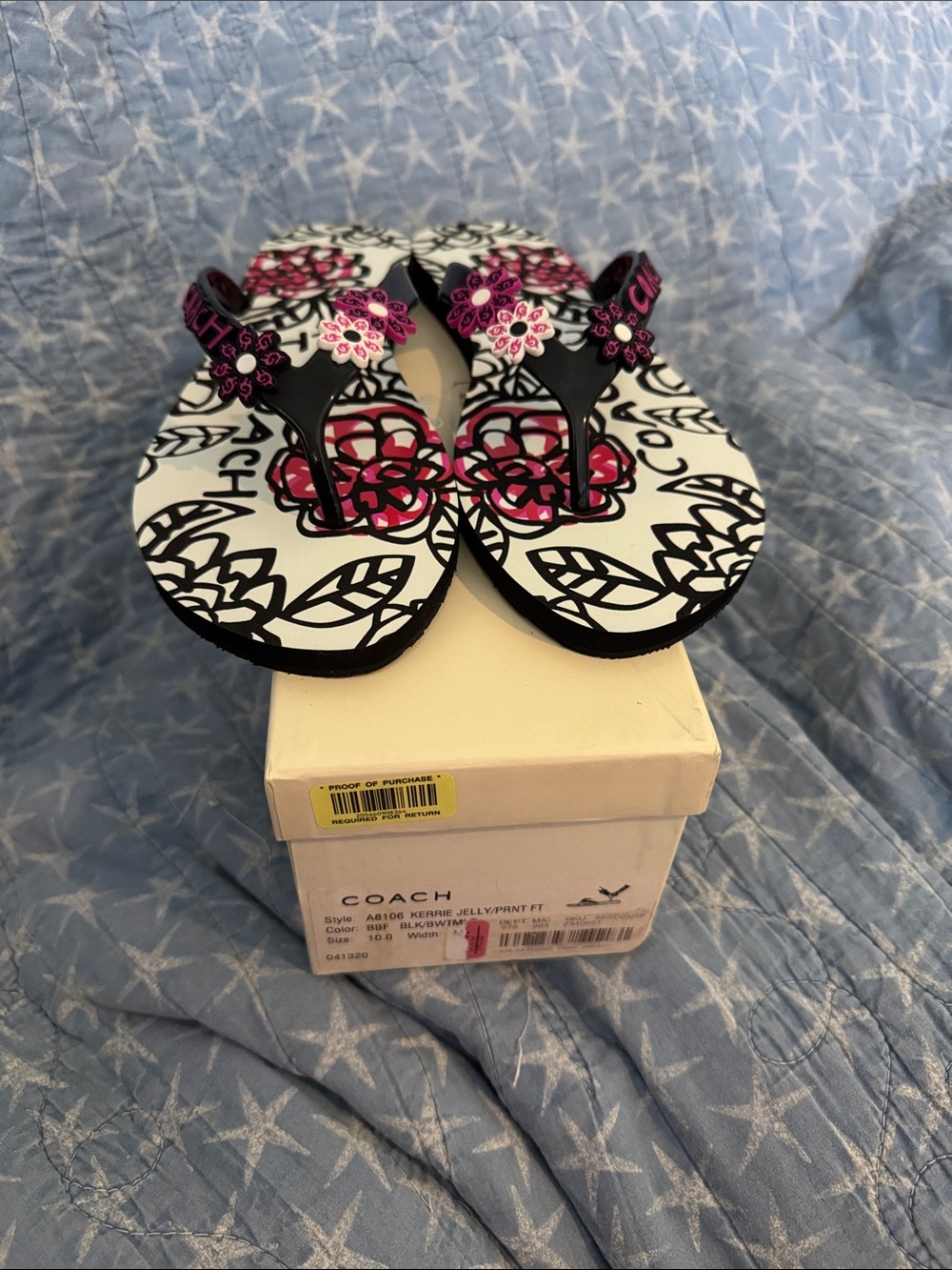 Vintage Y2K style NIB coach Kerrie Jelly sandal size 10